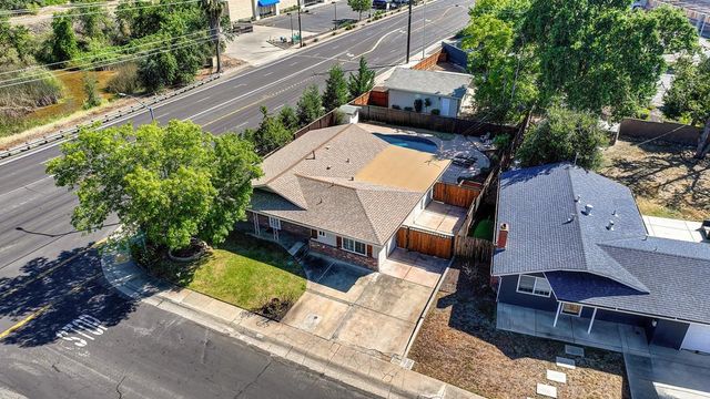 1338 School St, Folsom, CA 95630