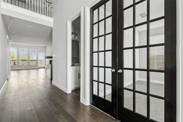 1043 Manchester Drive, Wylie, TX 75098