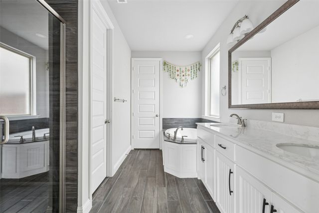 1043 Manchester Drive, Wylie, TX 75098