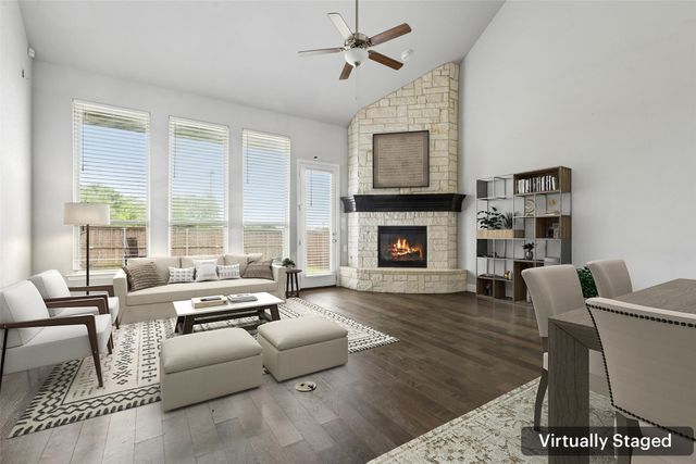 1043 Manchester Drive, Wylie, TX 75098