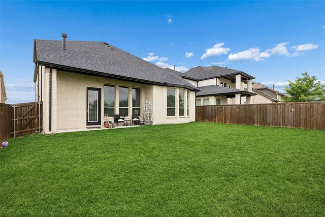 1043 Manchester Drive, Wylie, TX 75098