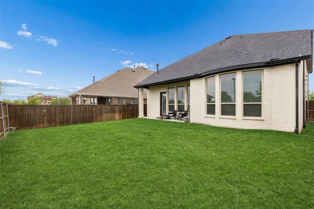1043 Manchester Drive, Wylie, TX 75098