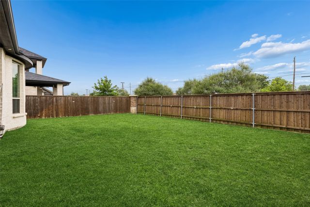 1043 Manchester Drive, Wylie, TX 75098