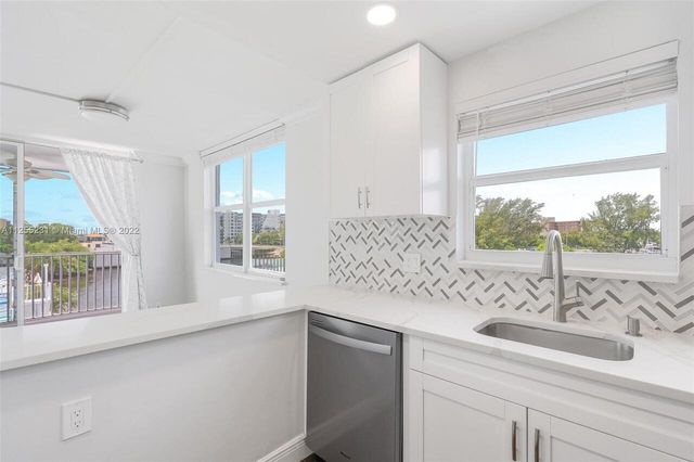 1505 N Riverside Drive 404, Pompano Beach, FL 33062