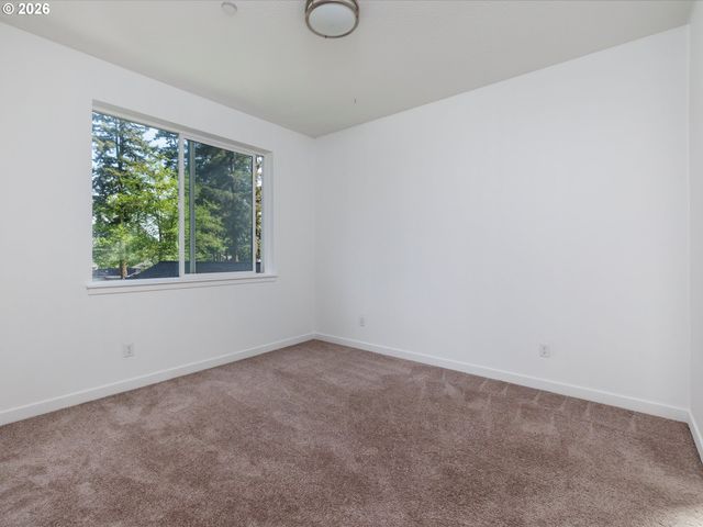 12661 Se LYDIA Ct, Portland, OR 97236