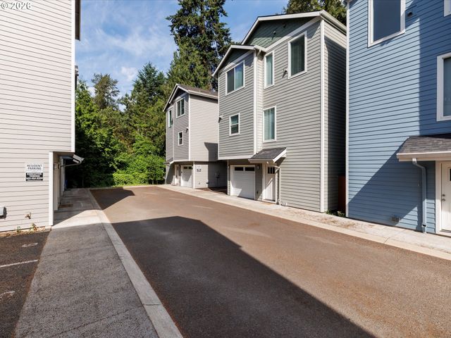 12661 Se LYDIA Ct, Portland, OR 97236