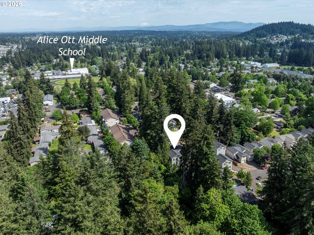 12661 Se LYDIA Ct, Portland, OR 97236