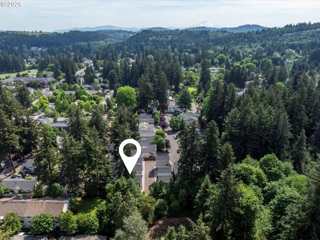 12661 Se LYDIA Ct, Portland, OR 97236