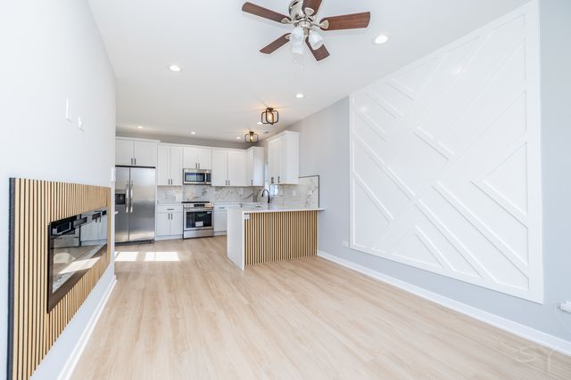 3125 W Polk Street, Chicago, IL 60612