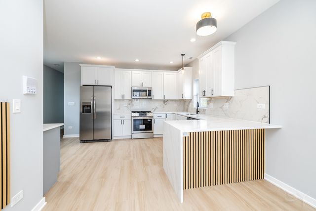 3125 W Polk Street, Chicago, IL 60612