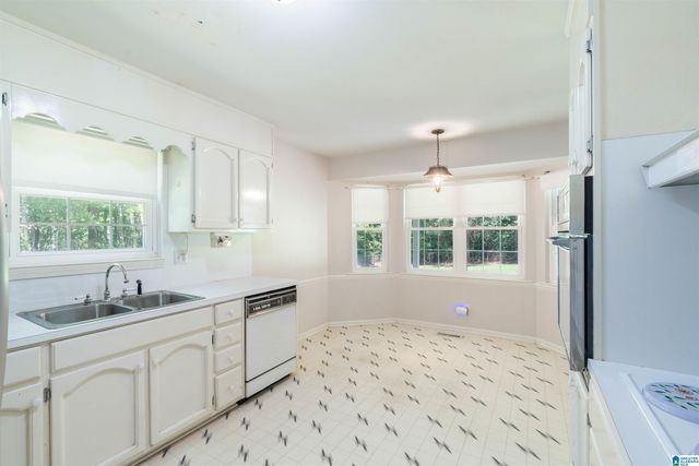 5698 MILES SPRING ROAD, Pinson, AL 35126
