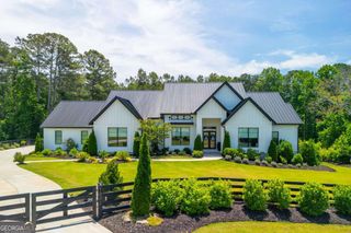 130 Von Lake Drive, Milton, GA 30004