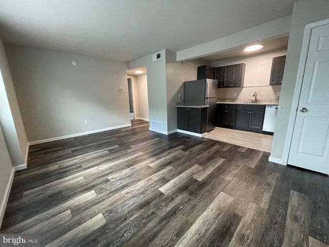 35 W GLENWOOD AVE, Smyrna, DE 19977