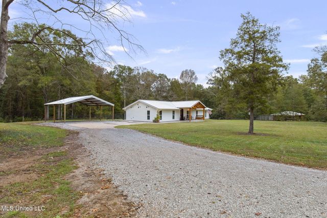 1243 Gunter Road, Florence, MS 39073