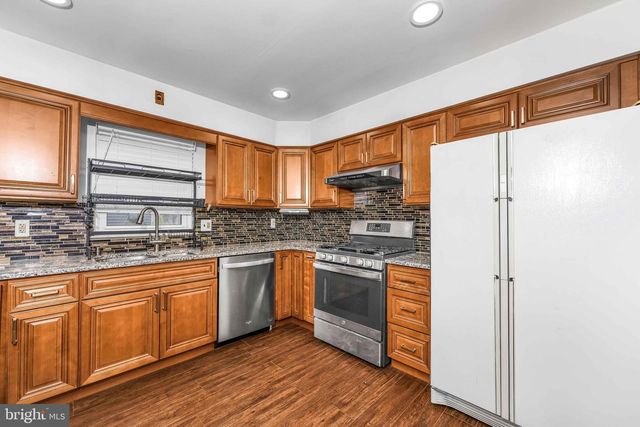 403 REGINA ST, Philadelphia, PA 19116