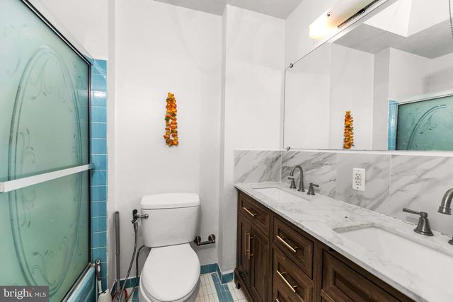 403 REGINA ST, Philadelphia, PA 19116