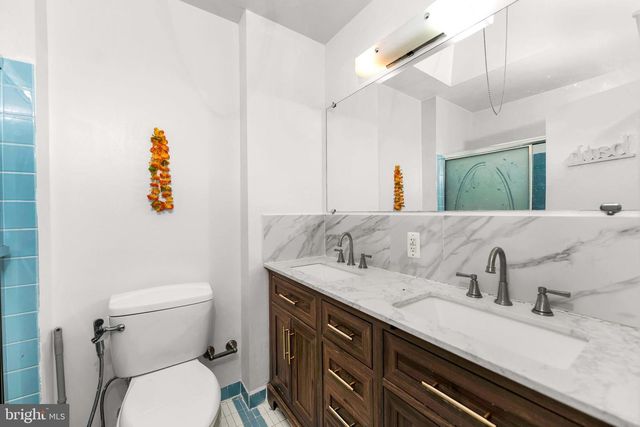 403 REGINA ST, Philadelphia, PA 19116