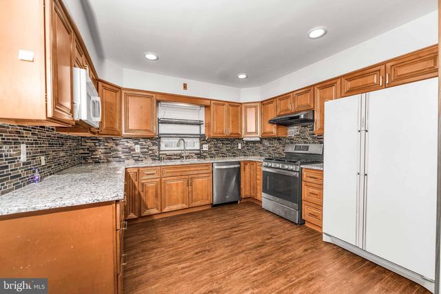 403 REGINA ST, Philadelphia, PA 19116