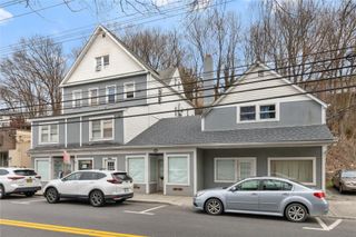 794 Commerce Street, Thornwood, NY 10594