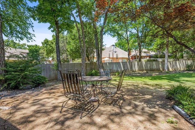 8916 CEDAR MILLS CV, Memphis, TN 38016