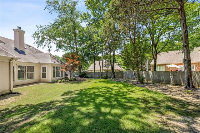 8916 CEDAR MILLS CV, Memphis, TN 38016
