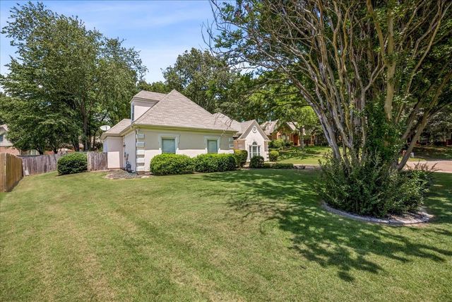8916 CEDAR MILLS CV, Memphis, TN 38016