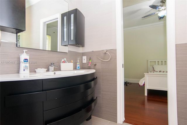 2481 Eagle Watch Ct ., Weston, FL 33327