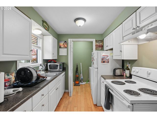 3371 Se 7TH Ave, Portland, OR 97202