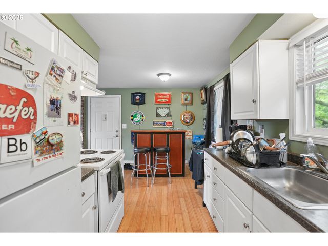 3371 Se 7TH Ave, Portland, OR 97202