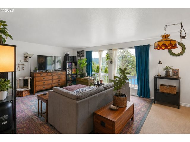 3371 Se 7TH Ave, Portland, OR 97202