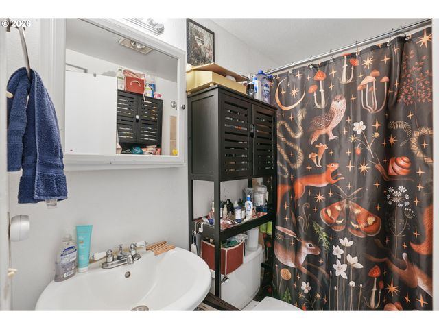3371 Se 7TH Ave, Portland, OR 97202