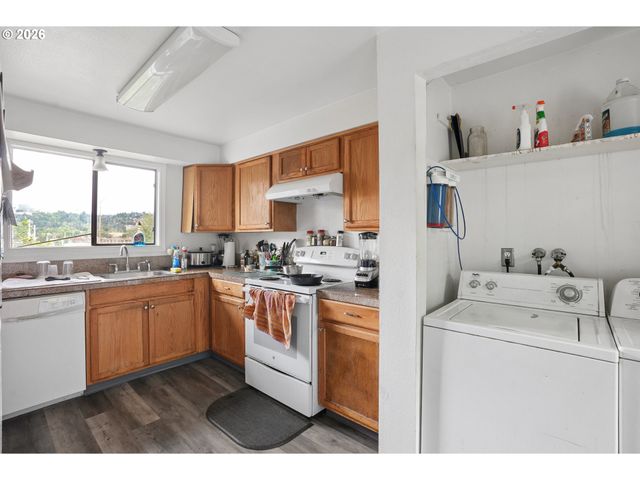 3371 Se 7TH Ave, Portland, OR 97202