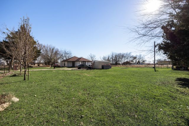 19491 E Market, Mabank, TX 75147