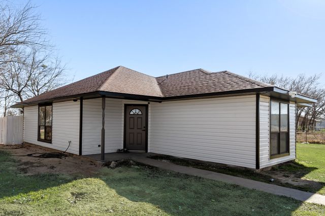 19491 E Market, Mabank, TX 75147