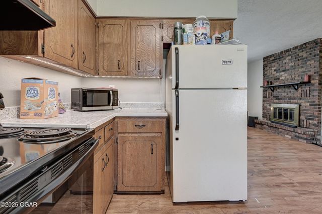 2810 Delaware Avenue, Joplin, MO 64804