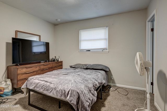 2810 Delaware Avenue, Joplin, MO 64804