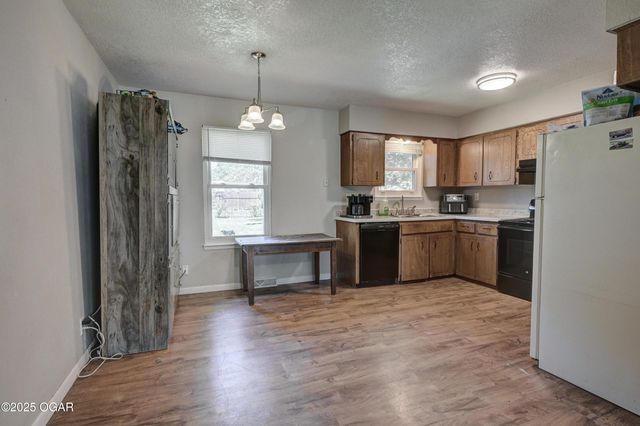 2810 Delaware Avenue, Joplin, MO 64804