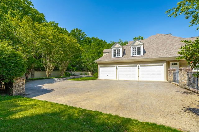 542 Turnberry Lane, Lookout Mountain, GA 30750