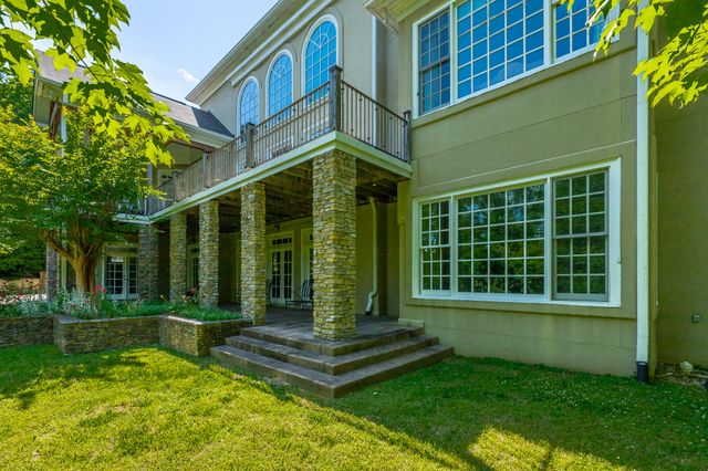 542 Turnberry Lane, Lookout Mountain, GA 30750