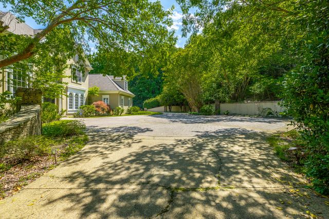 542 Turnberry Lane, Lookout Mountain, GA 30750