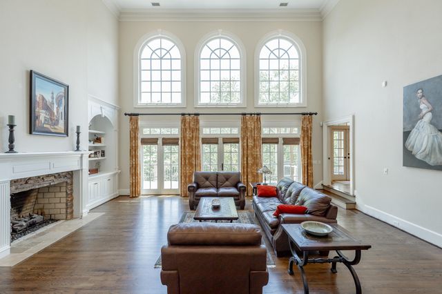 542 Turnberry Lane, Lookout Mountain, GA 30750