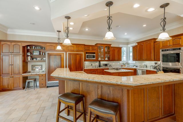542 Turnberry Lane, Lookout Mountain, GA 30750