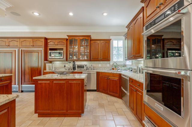 542 Turnberry Lane, Lookout Mountain, GA 30750