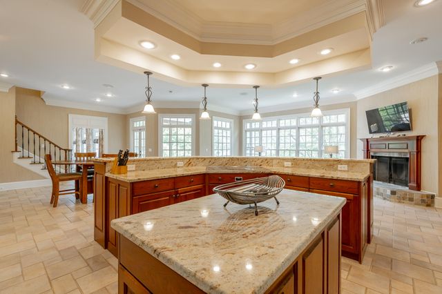 542 Turnberry Lane, Lookout Mountain, GA 30750
