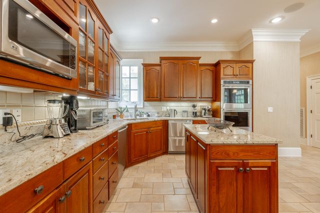 542 Turnberry Lane, Lookout Mountain, GA 30750