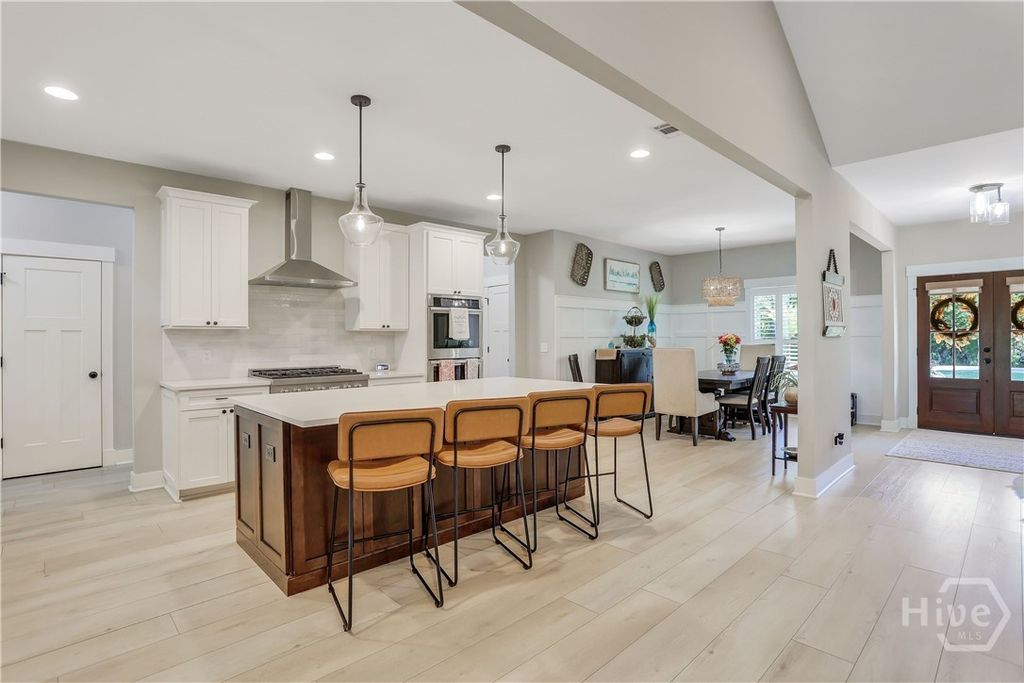 Image 12 of property listing at 30 Carapace Court, Richmond Hill, GA 31324