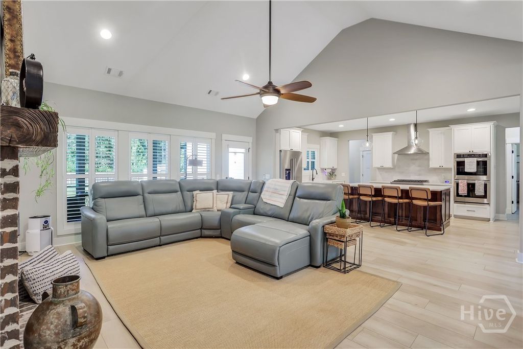 Image 18 of property listing at 30 Carapace Court, Richmond Hill, GA 31324