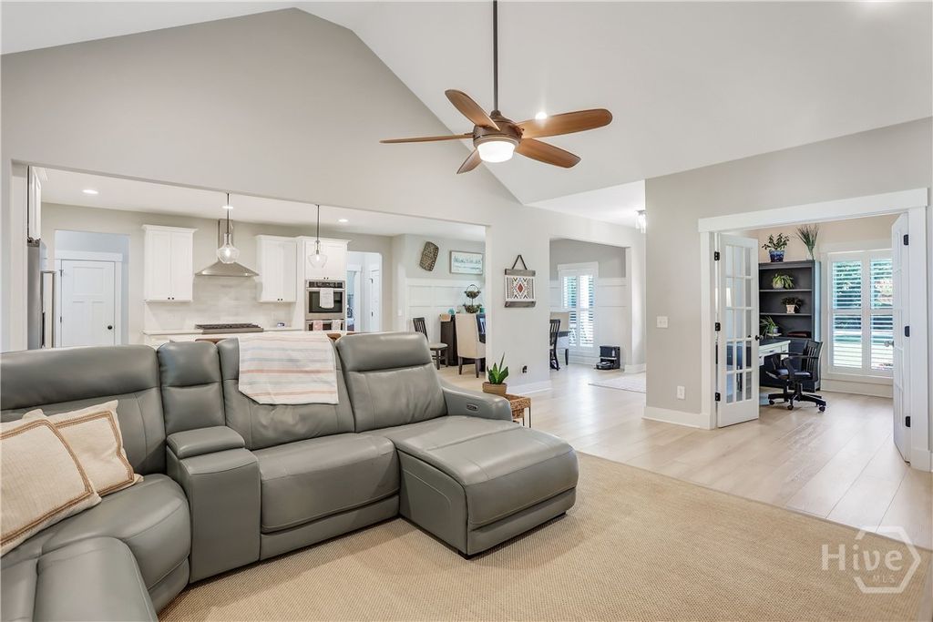 Image 20 of property listing at 30 Carapace Court, Richmond Hill, GA 31324