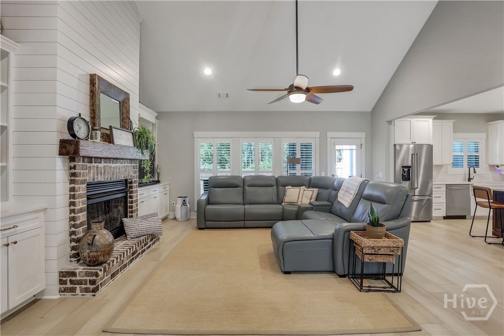 Image 21 of property listing at 30 Carapace Court, Richmond Hill, GA 31324