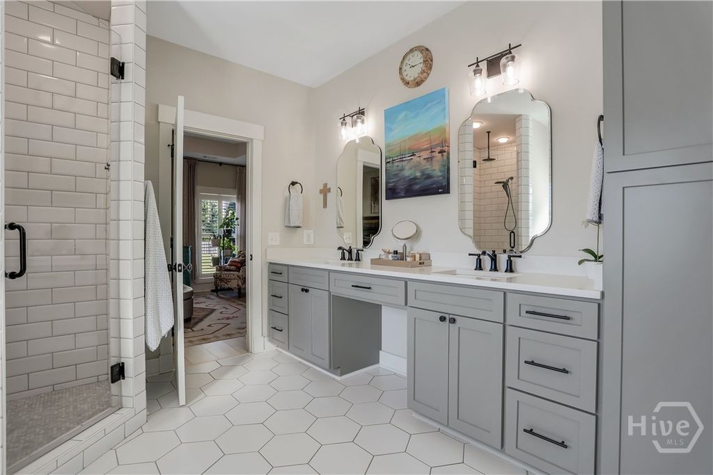 Image 28 of property listing at 30 Carapace Court, Richmond Hill, GA 31324